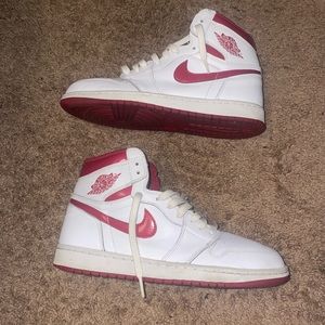 Nike Air Jordan 1 Retro Metallic Red
